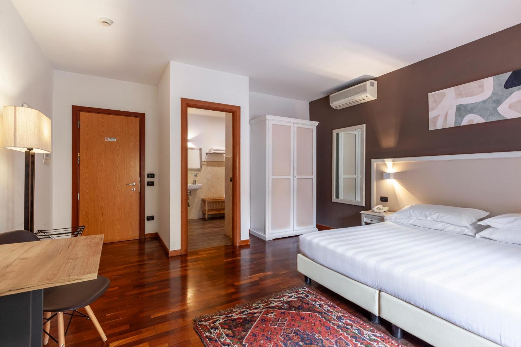 Inn Rome Rooms & Suites Exteriör bild